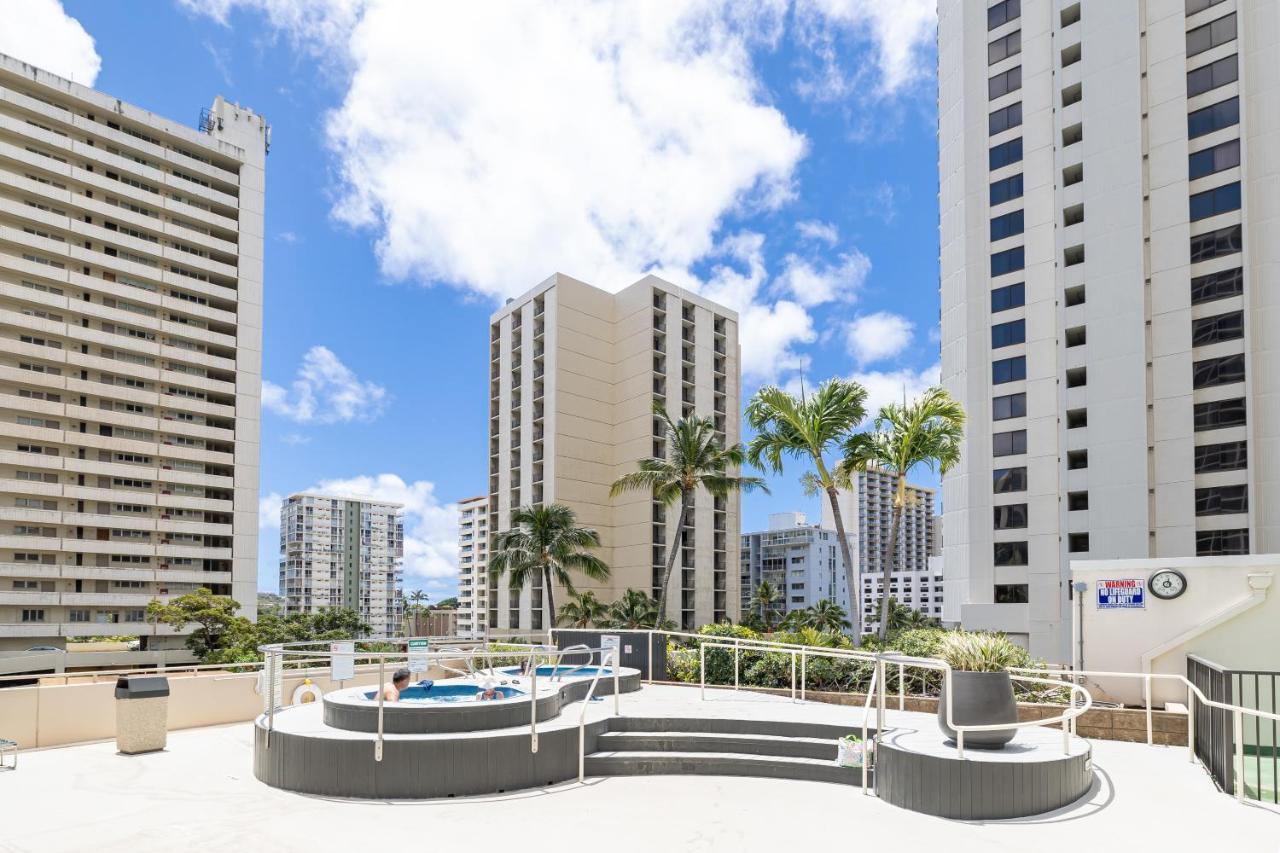 Ocean & Diamond Head Views - Near Beach - Parking! 檀香山 外观 照片