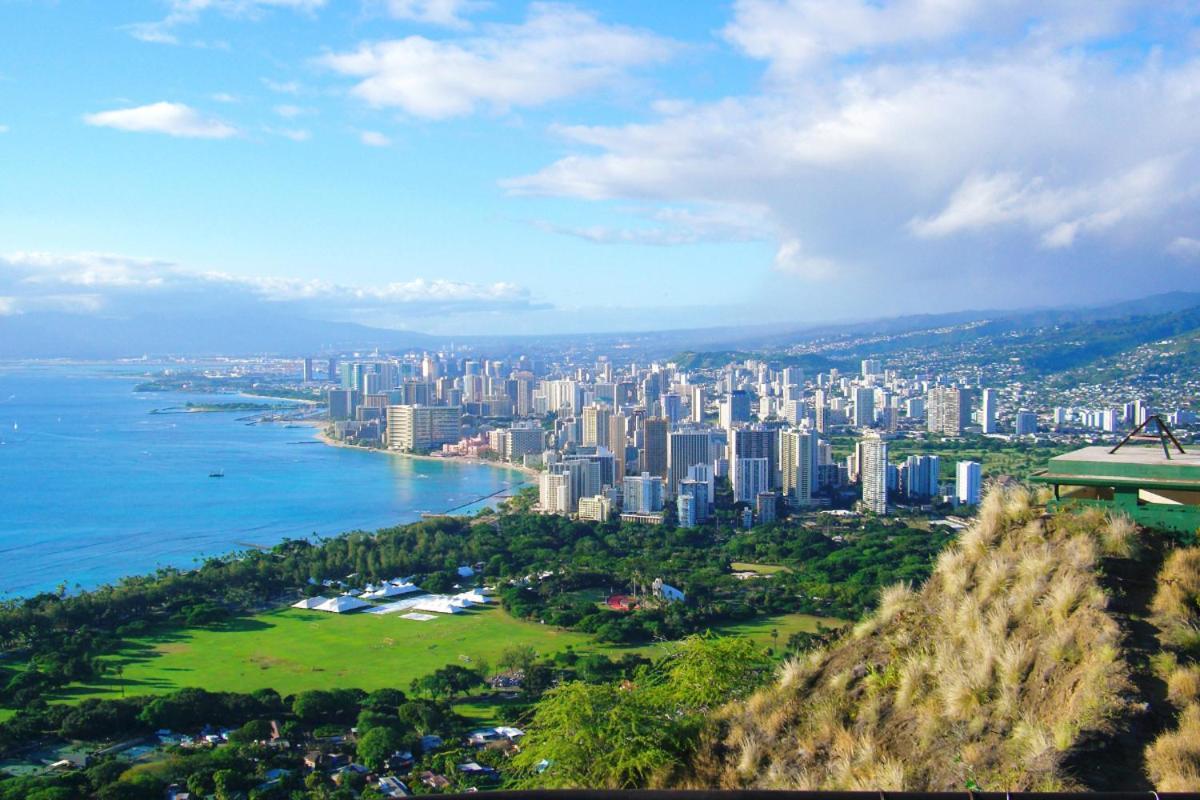 Ocean & Diamond Head Views - Near Beach - Parking! 檀香山 外观 照片